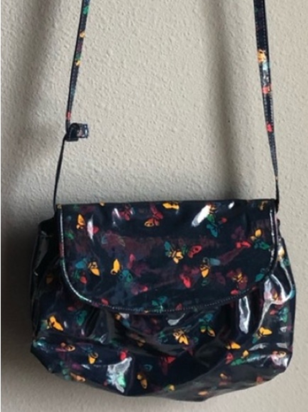 BLACK BOTTEGA VENETA BUTTERFLY Vinyl Crossbody Bag VINTAGE 80’s